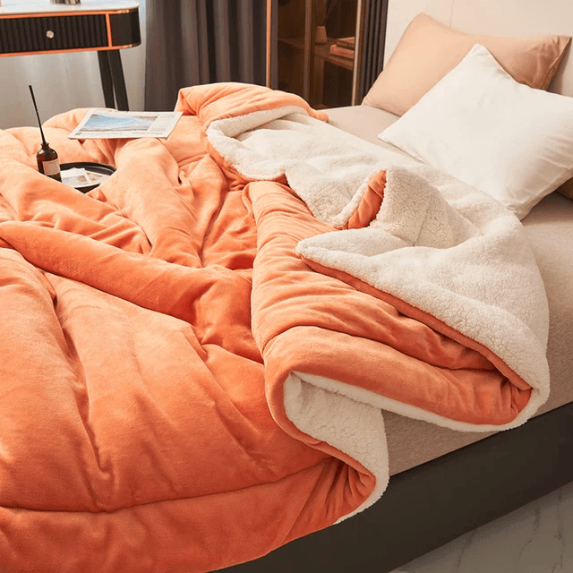 CozyNest Luxury Fleece Blanket – Ultra Warm Flannel Throw for Ultimate Comfort