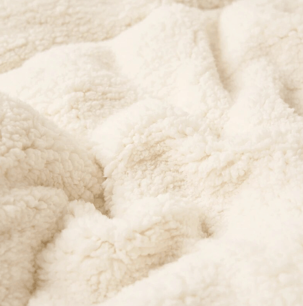 CozyNest Luxury Fleece Blanket – Ultra Warm Flannel Throw for Ultimate Comfort