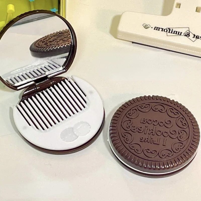 ChocoBiscuit Round Folding Makeup Mirror