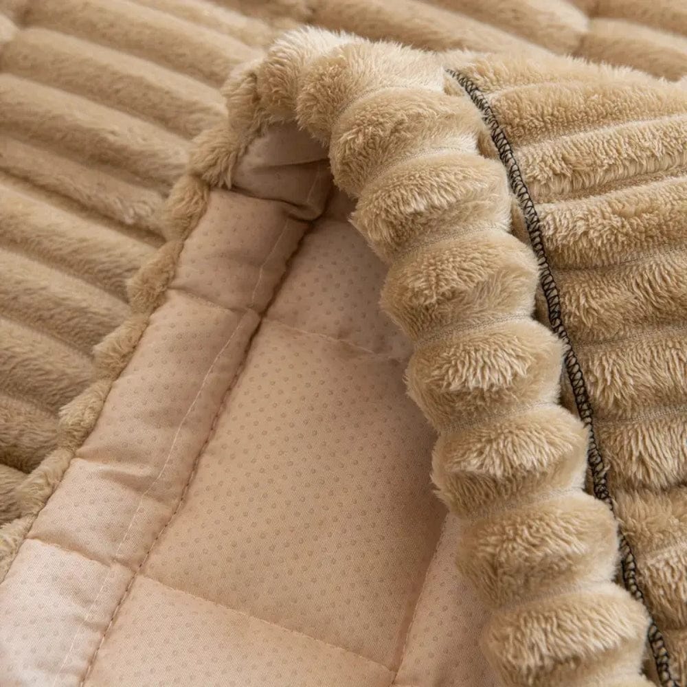 CozyRidge | Plush Pleated Edges Sofa Cover