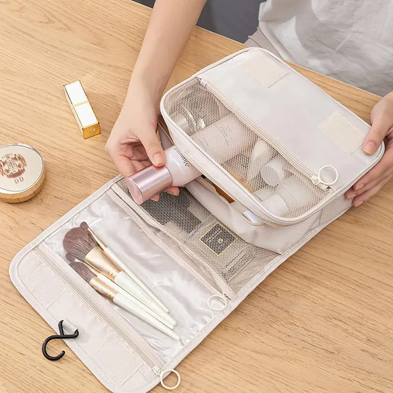 Voyagera | Hanging Travel Toiletry Bag