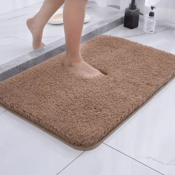 AquaLuxe™ Plush Bath Rug – Quick Dry