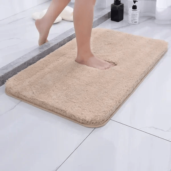 AquaLuxe™ Plush Bath Rug – Quick Dry