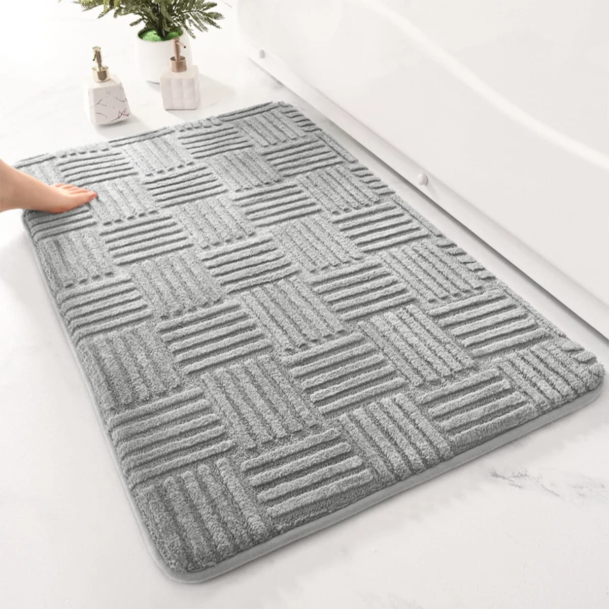 Thick Absorbent Striped Bathroom Mat