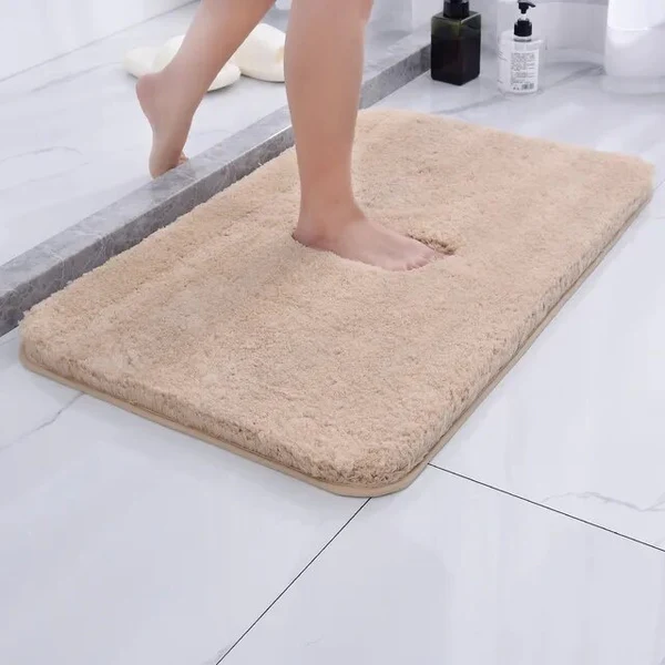 AquaLuxe Plush Bath Rug – Quick Dry