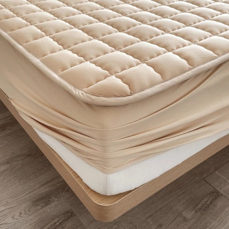 Sleepora Luxe Mattress Cover – Soft, Breathable & Hygienic Bed Protector