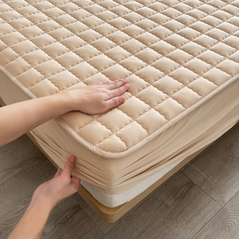 Sleepora Luxe Mattress Cover – Soft, Breathable & Hygienic Bed Protector